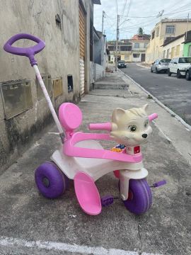 Velocípede Infantil - Gato Rosa
