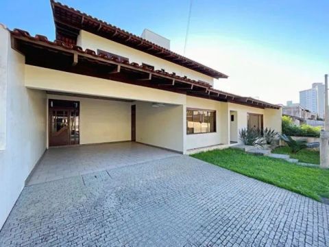 Vendo Casa Comercial / Residencial - Próximo à Vila Germânica / Blumenau