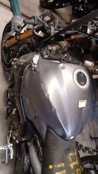 Sucata de moto para retirada de peças GSX S 1000 2017