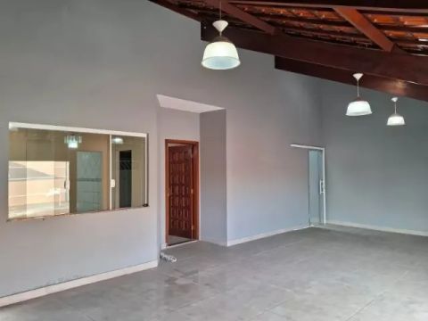 Casa em Quintas S206