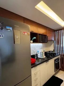 Apartamento De 3 Quartos, Distribuído Em 70M² Em Piatã. 71KKHF