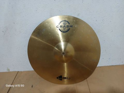 Prato de ataque CRASH de 16" novo