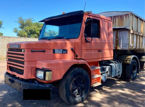 Scania 112h ano 83 com Kit Hidráulico 