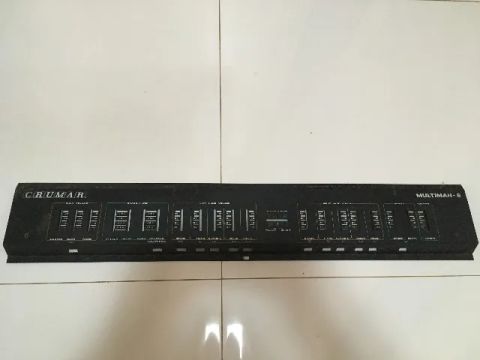Painel do sintetizador Crumar Multiman-S