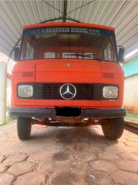 Caminhão 608/Mercedes.