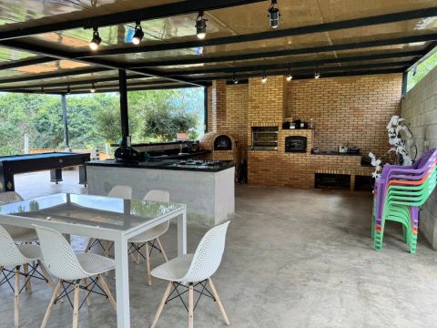BR 060 Sítio a venda 27 hectares porteira fechada 35 km de Brasília!