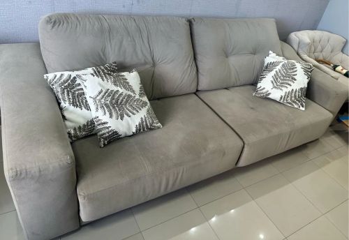 SOFÁ RETRÁTIO JACAUNA 