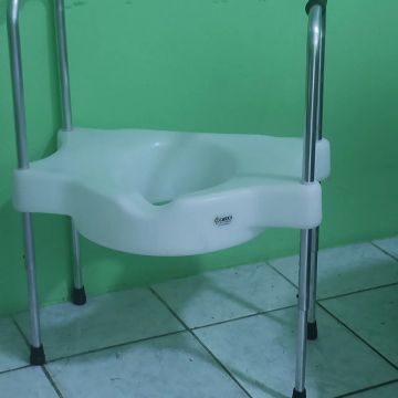 Assento Sanitário Adaptável para Idosos - CARCI