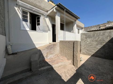 Excelente Casa Para Locação No Carlos Prates - Belo Horizonte