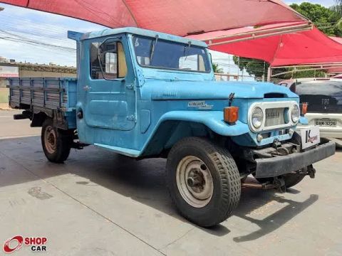Toyota  Bandeirante  ANO 1974
