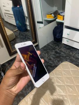 iPhone 8 Plus 