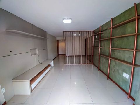 Excelente apartamento na Ponta Verde próximo ao bompreço