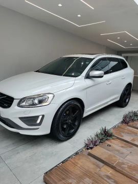 A ÚNICA a venda ~ Volvo XC60 T5 R-DESIGN 2014