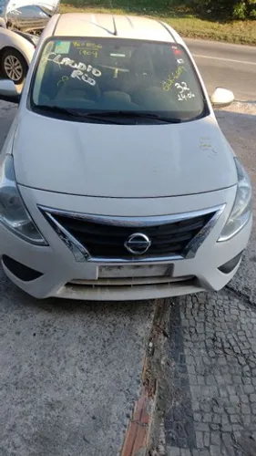 Sucata para retirada de peças Nissan Versa 1.6 SV mecânico 18/19