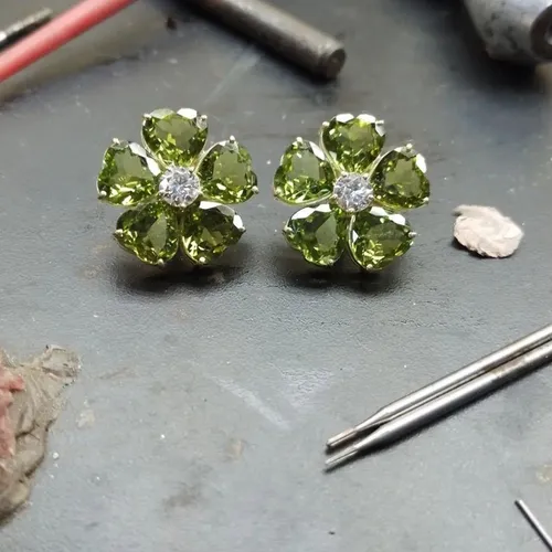 Fábrica de joias design em prata e ouro 18k