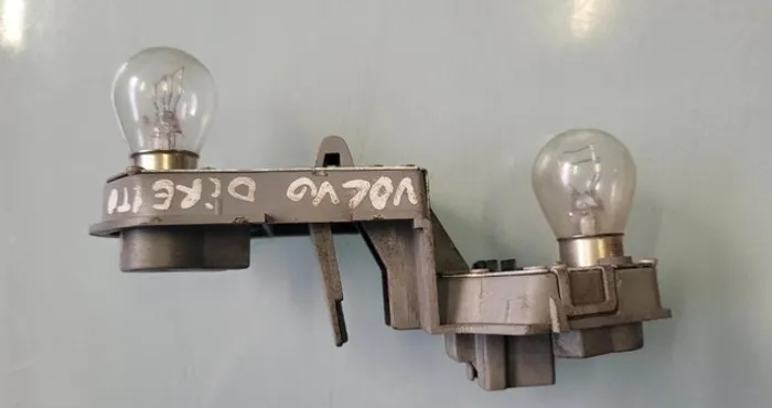 Soquete Lanterna Direita Volvo C30 08/2012 (menor) 27718010