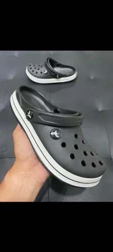 Sandálias crocs