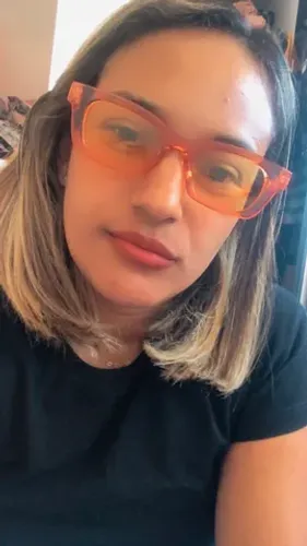 Óculos laranja transparente modelo retrô 