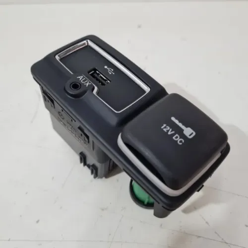 Entrada USB tomada 12v Jeep Renegade 2015 a 2018 *