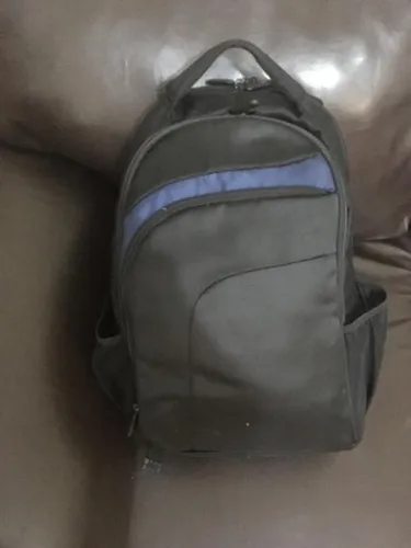 mochila hp muito boa divisões e ziippers