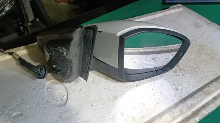 Retrovisor VW T Cross lado direito