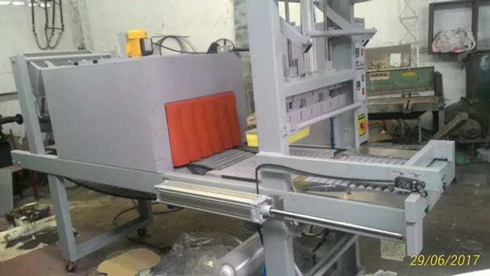 Túnel de encolhimento semi automático para garrafa da SG Máquinas