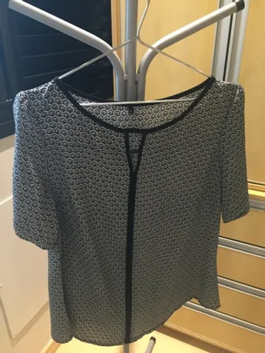 Blusa estampada com mangas