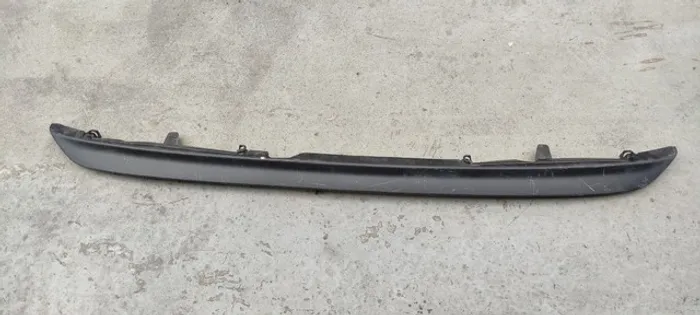 Aplique parachoque traseiro Hilux SW4 2016 2017 2018 2019 2020