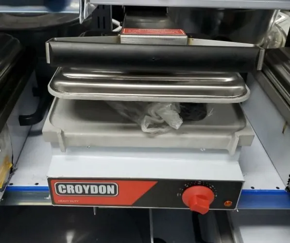 Prensa sanduicheira croydon pequena aluminio (nova) Alecs