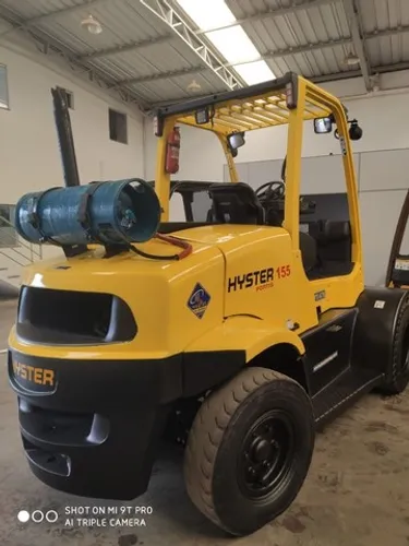 Empilhadeira Hyster H155 FT | 2011 | Torre Duplex