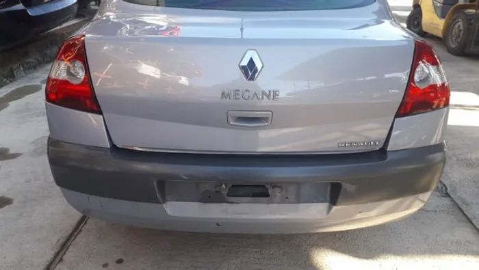 Para-choque Traseiro Megane 2007 sedan