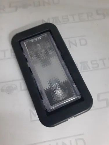 Lanterna de teto. Para: Fiat Uno/ Prêmio/ e Elba. Com forro preto. Nova.