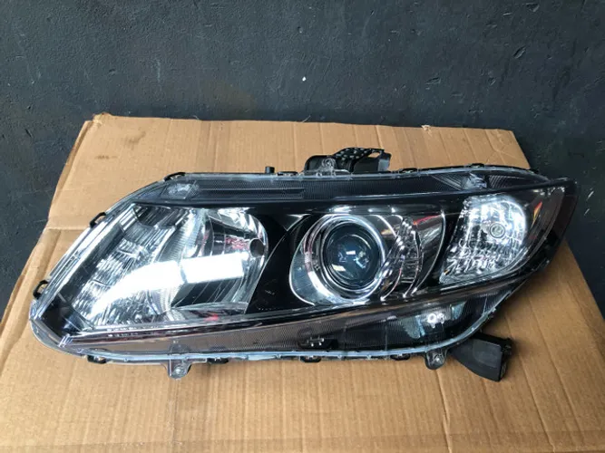 Farol LE Honda Civic 2014