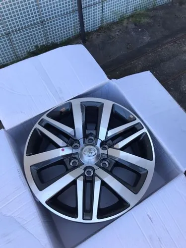 aro 18 Hilux SRX 