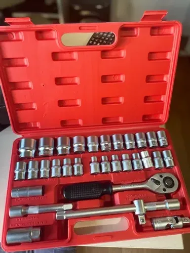 Jogo de Soquetes 1/2'' Sextavados e Estriados com Extensores e Catraca de 32 Peças