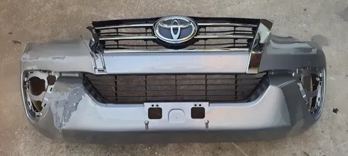 Parachoque Hilux 2016 a 2020 Original