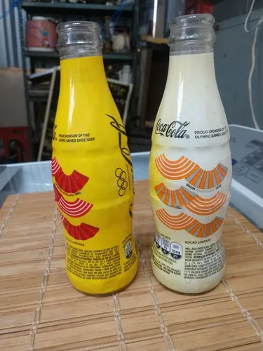 Duas garrafas antigas colecionadores 