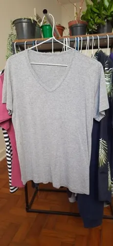 Camiseta da Fórum Brechó Tam. P Entrega grátis metrô