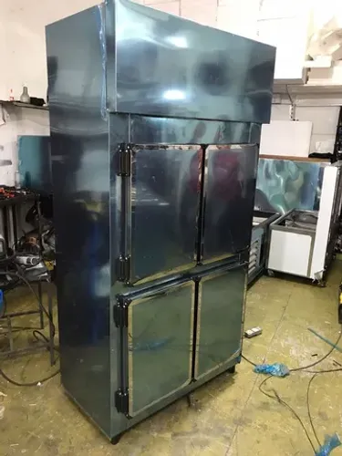 Geladeira comercial 4 portas em aço inox