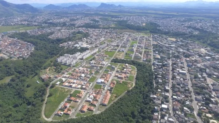 Solar do Porto ( Loteamento Porto Canoa - Serra ) esquina na principal