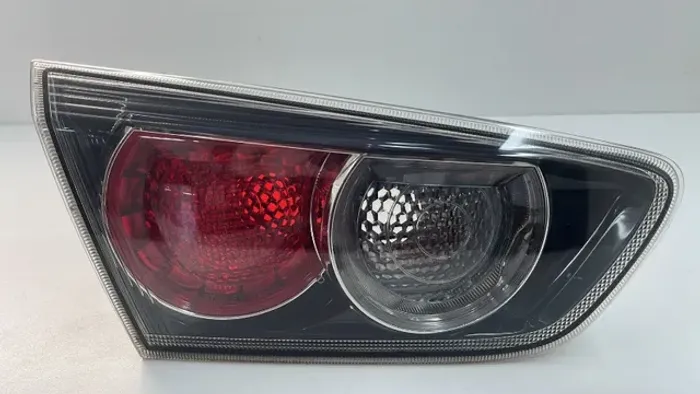 Lanterna Tampa Lancer L.E 2017 GT