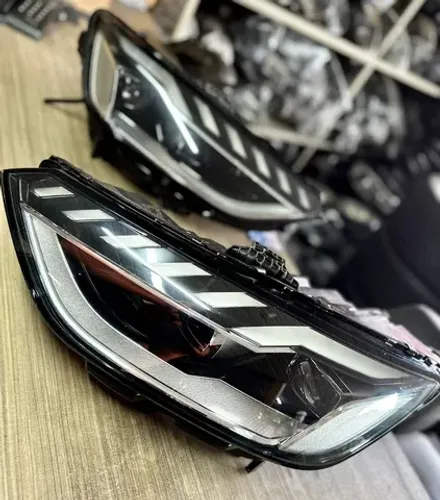 Farol Audi A4 2021 Original semi novo, Loja física em Goiânia @audicarautopecas