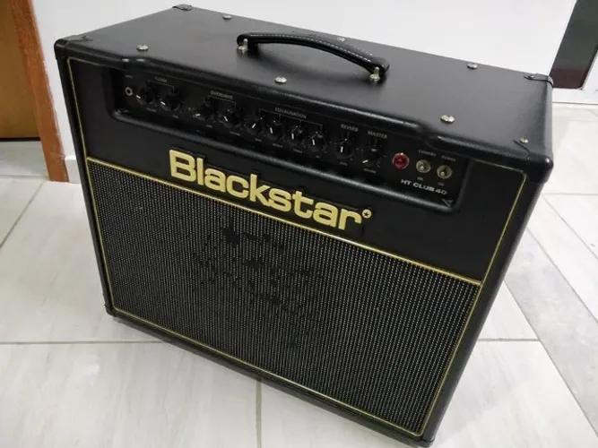 Amplificador de Guitarra Blackstar HT Club 40 (Valvulado)