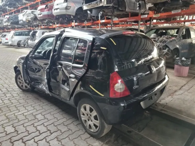 Peças usadas Renault Clio 2009 2010 1.0 16v flex 76cv câmbio manual