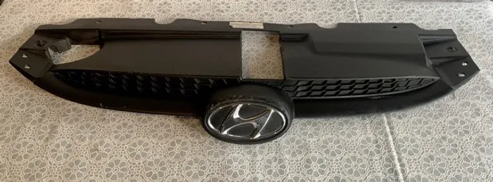 Grade Dianteira Superior Emblema Hyundai Ix35 2013 2014