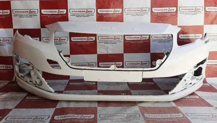 Parachoque dianteiro Peugeot 308 2016/ Recuperado 