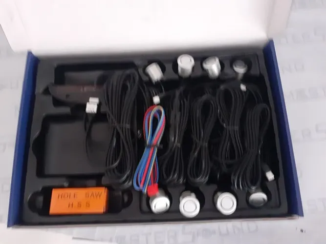 Kit. Sensor de estacionamento. 8 pontos. 4 dianteiros. E 4 traseiros.
