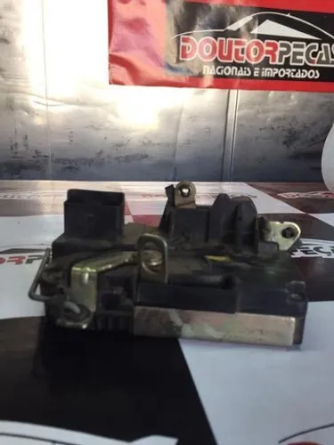 Fechadura De Porta Dianteira Direita Peugeot 206 2 Portas