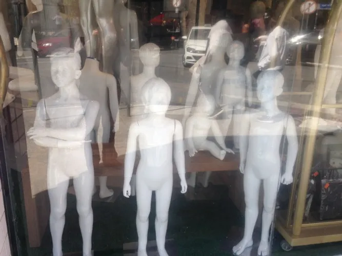 manequim infantil em fibra