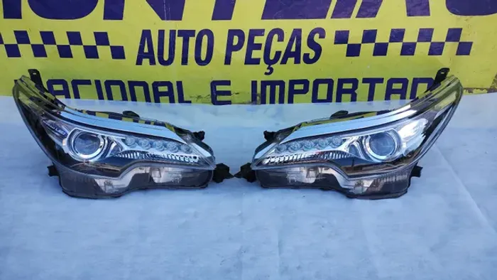 Par de Farol Toyota Hilux Sw4 2016 2017 2018 2019 2020 Led